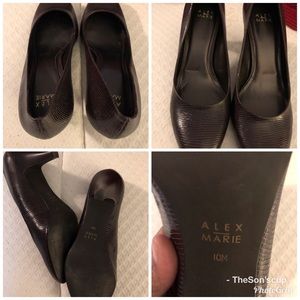 Comfy Casual Lady sz 10. Down town brown!